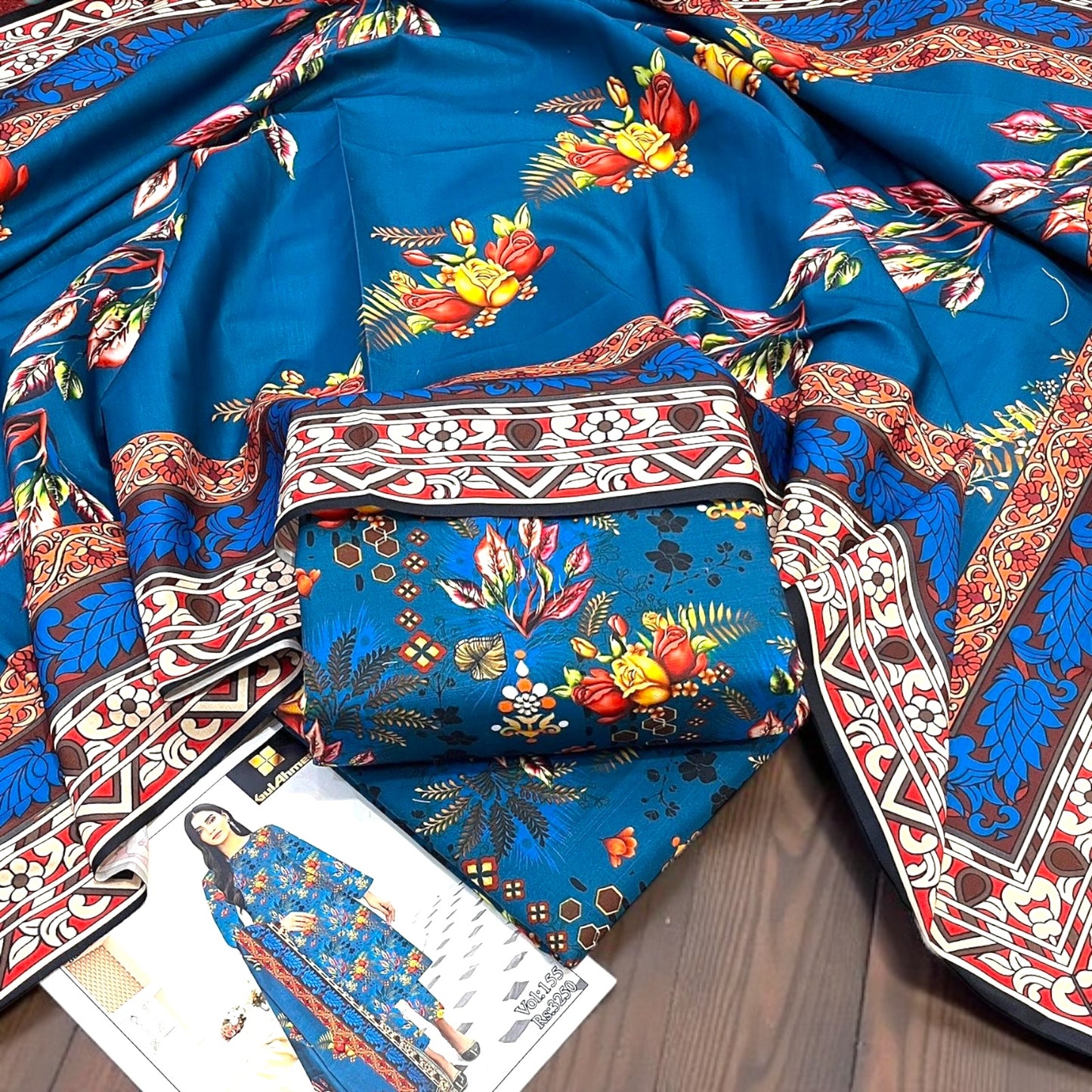 3 Pc Premium Ladies Khaddar Suit - LKW8
