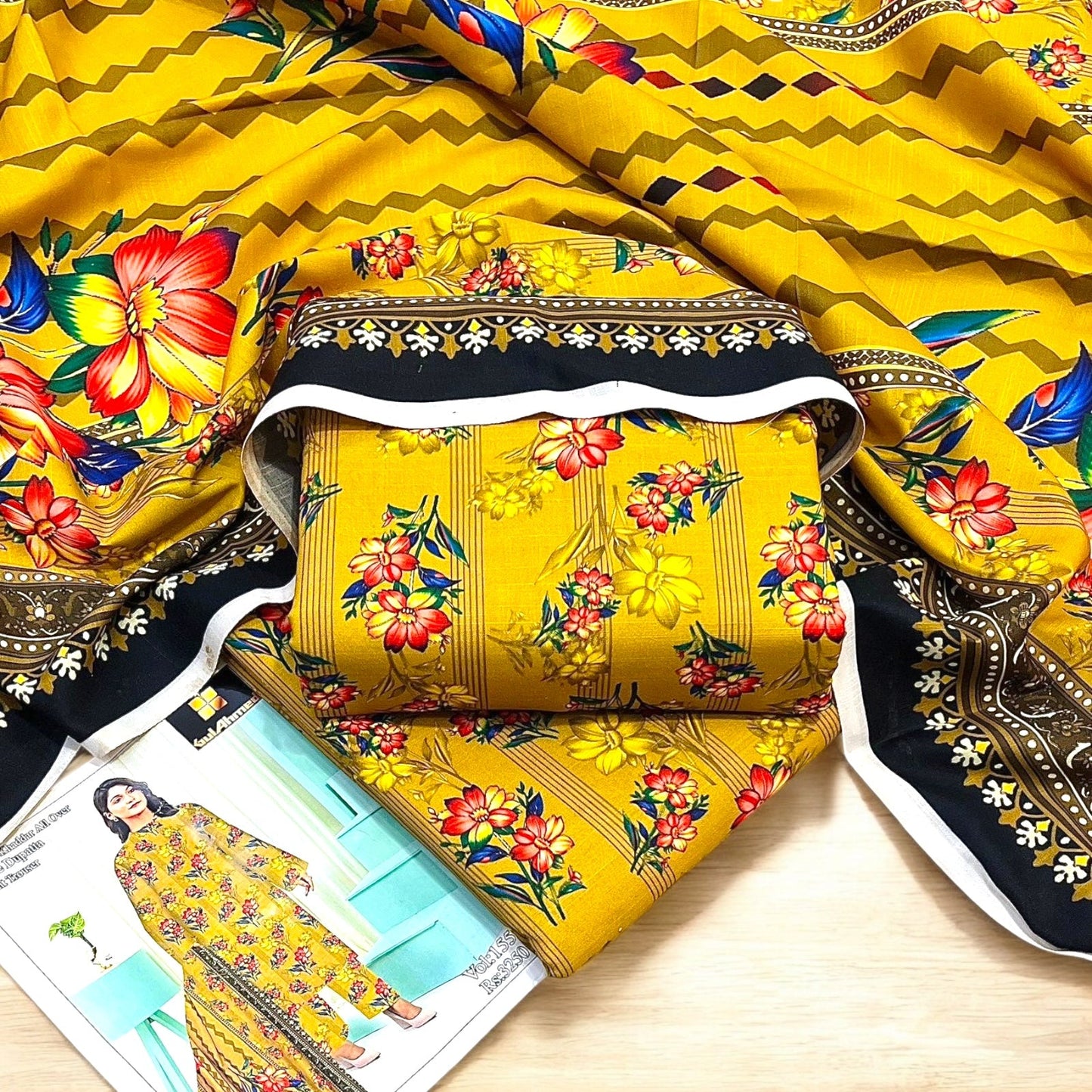 3 Pc Premium Ladies Khaddar Suit - LKW10 HSC